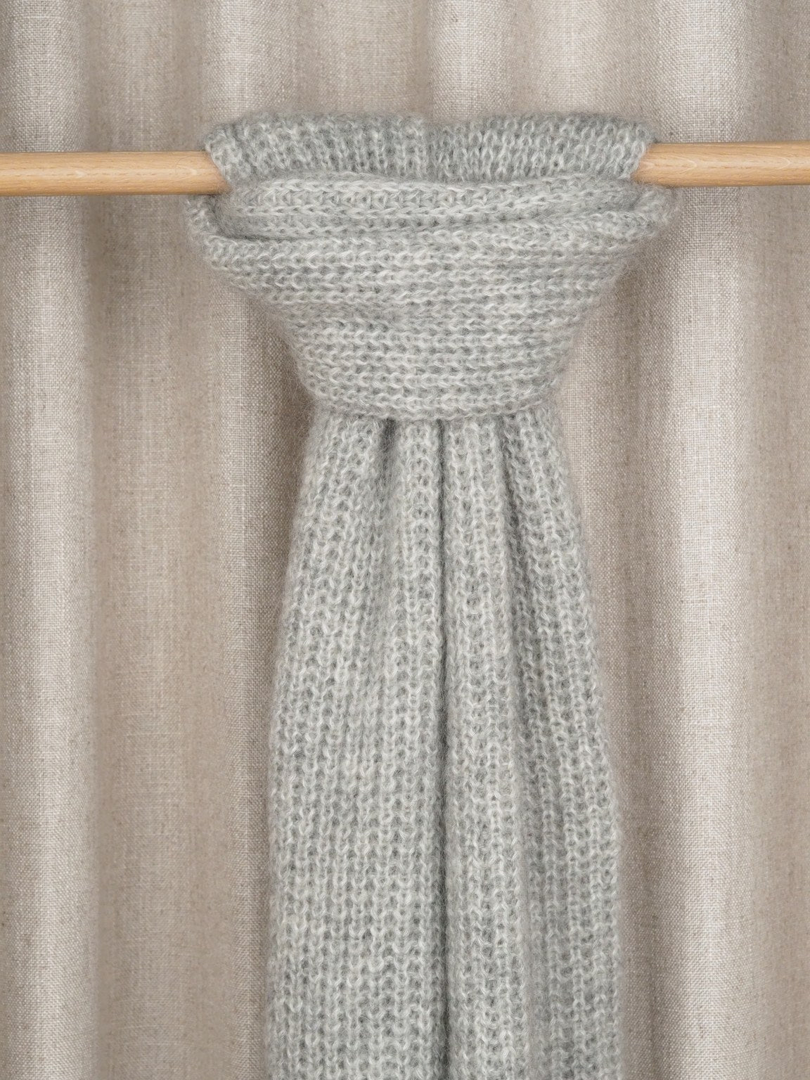 Huivi kid mohair -sekoitteesta, Light grey melange